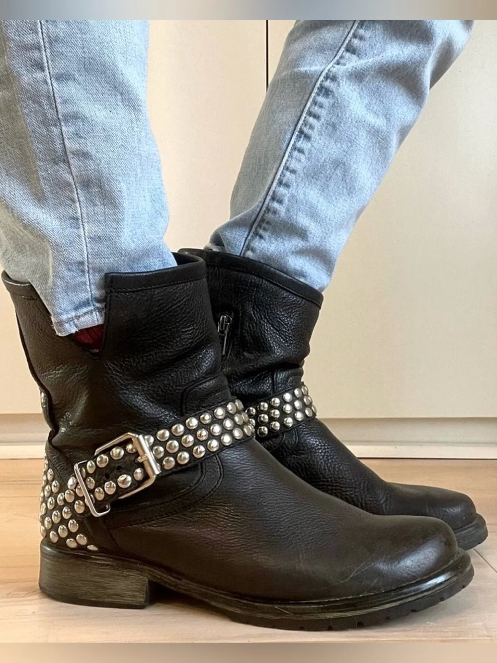 {Steve Madden} Fraankie Leather Studded Ankle Boots